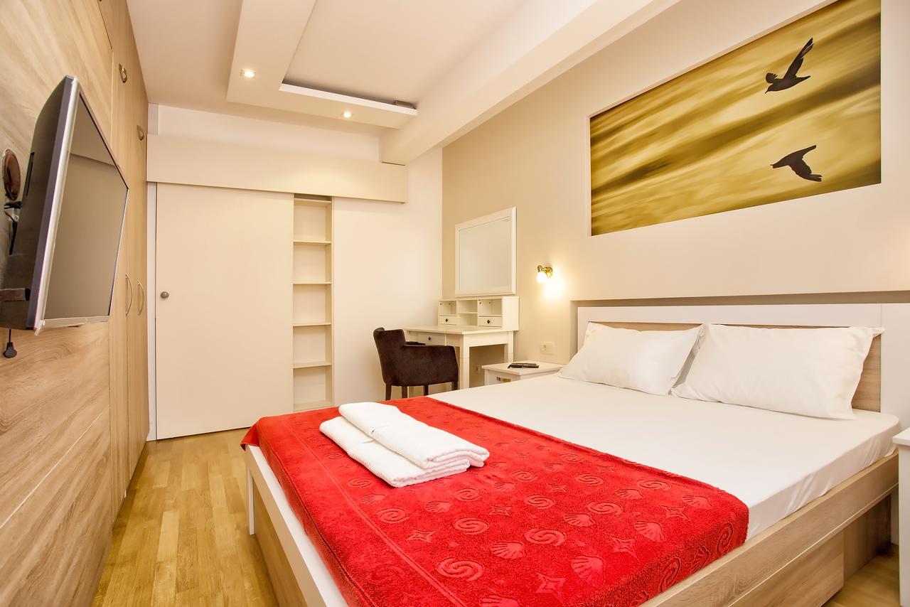 Lux Apartment Goodness โกตอร์ ภายนอก รูปภาพ