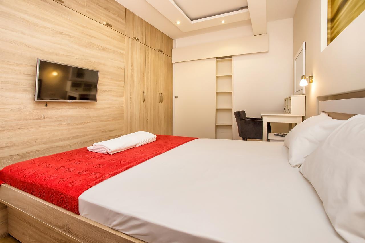 Lux Apartment Goodness โกตอร์ ภายนอก รูปภาพ