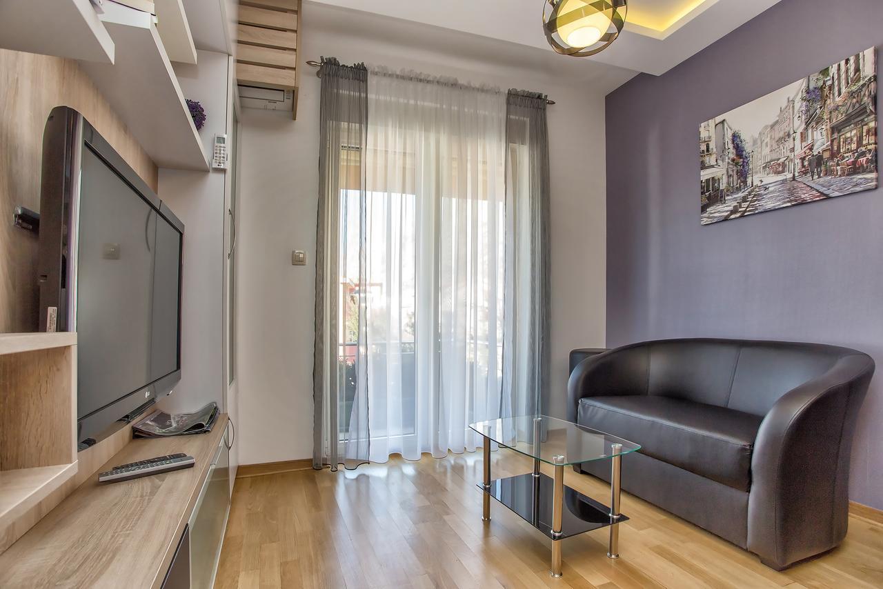 Lux Apartment Goodness โกตอร์ ภายนอก รูปภาพ