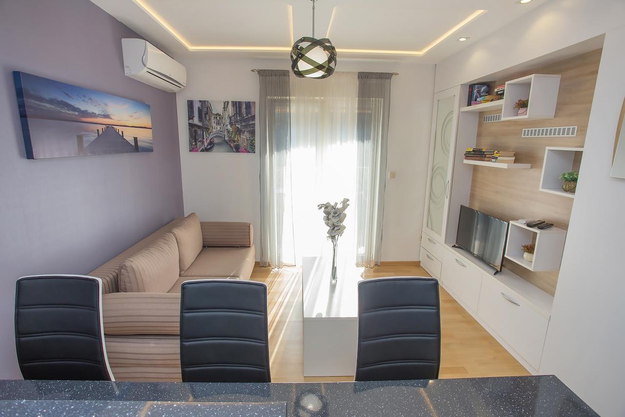 Lux Apartment Goodness โกตอร์ ภายนอก รูปภาพ