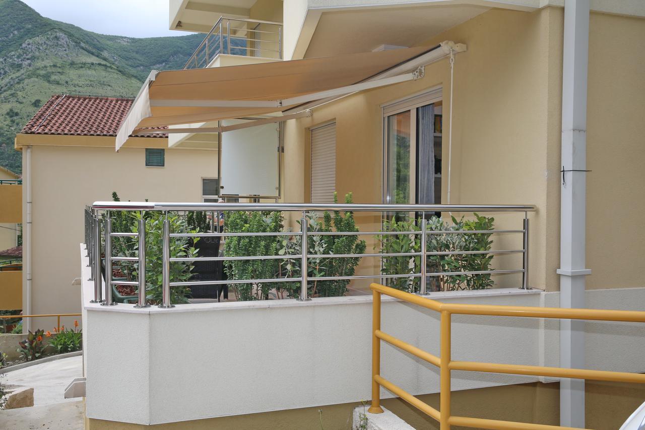 Lux Apartment Goodness โกตอร์ ภายนอก รูปภาพ